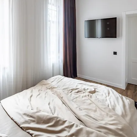 Romari Apartment *