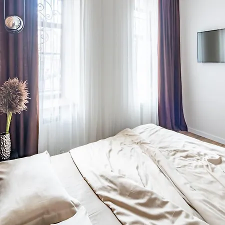 Romari Apartment Таманська 12 *