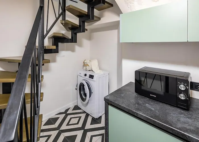 Romari таманська 12 * לבוב