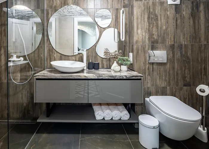 Romari таманська 12 Apartman