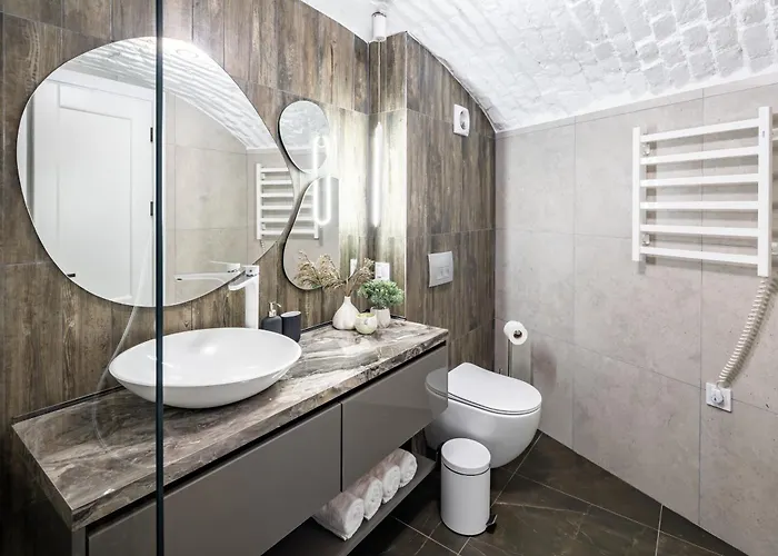 Romari таманська 12 Apartamento